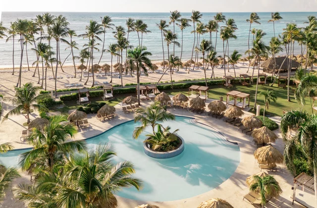 Praia tropical do Club Med Punta Cana na República Dominicana